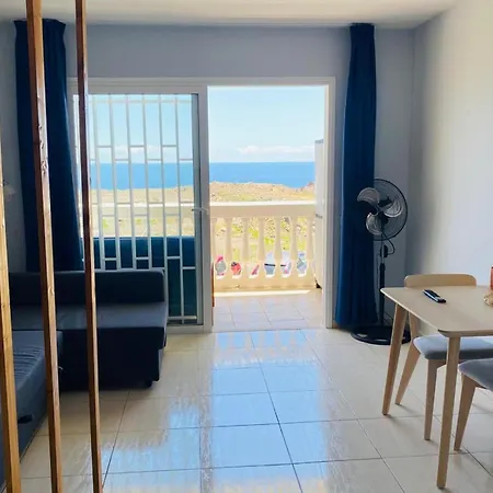Ocean-View Studio With Pool Access Apartamento Costa del Silencio