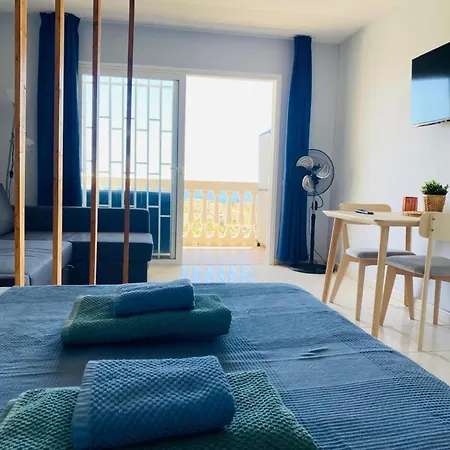 Ocean-View Studio With Pool Access Apartamento *